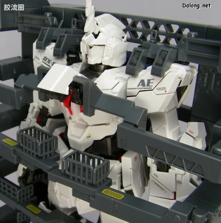 MG 1/100 Unicorn Gundam (HD Color + MS Cage)