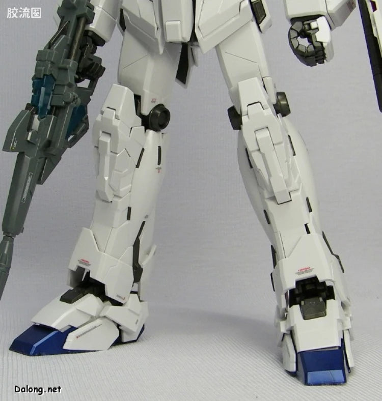 MG 1/100 Unicorn Gundam (HD Color + MS Cage)