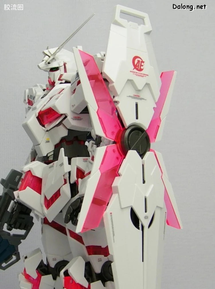 MG 1/100 Unicorn Gundam (HD Color + MS Cage)