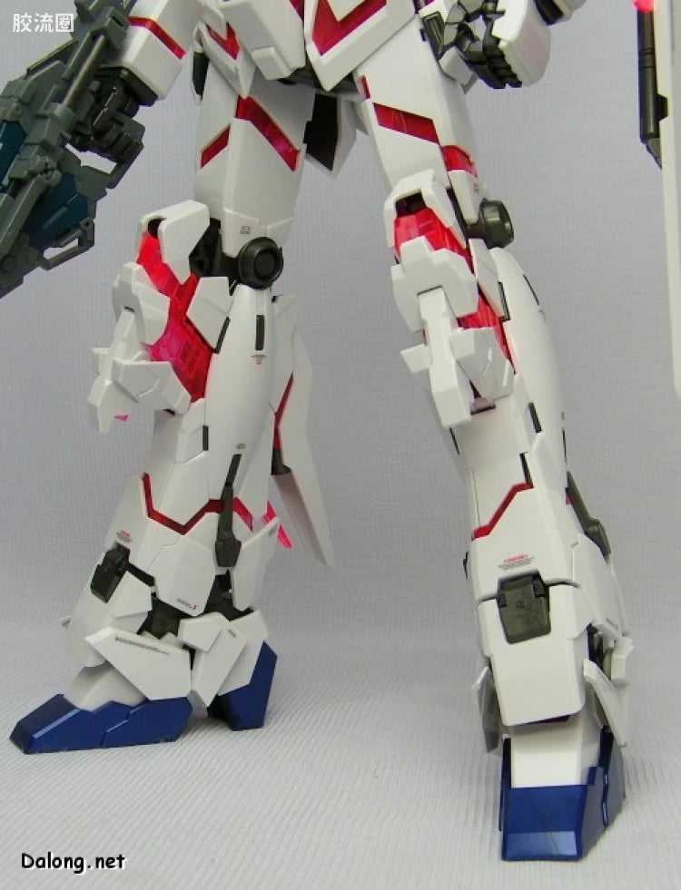 MG 1/100 Unicorn Gundam (HD Color + MS Cage)
