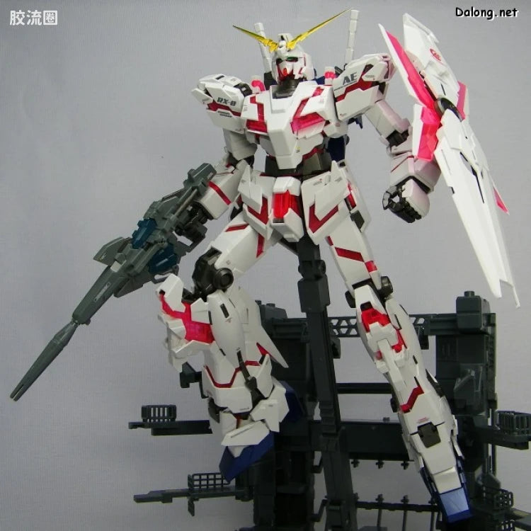 MG 1/100 Unicorn Gundam (HD Color + MS Cage)