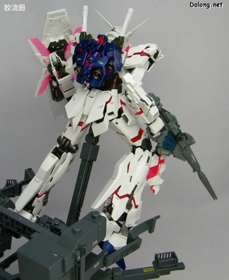 MG 1/100 Unicorn Gundam (HD Color + MS Cage)
