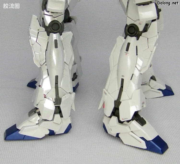 MG 1/100 Unicorn Gundam (HD Color + MS Cage)