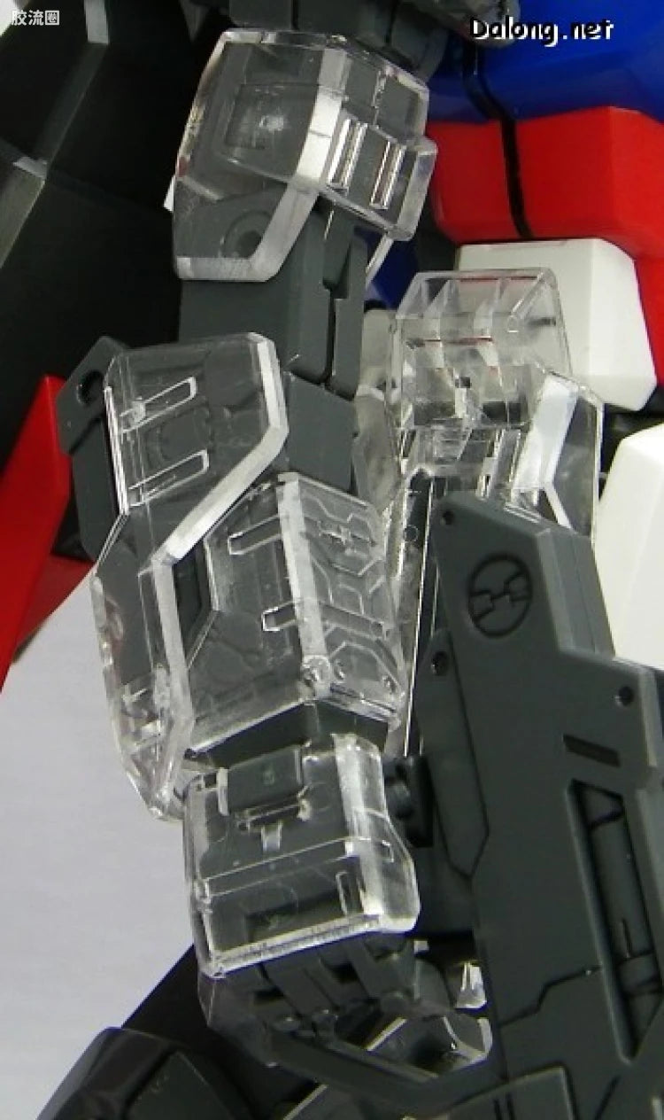 Bandai MG 1/100 GAT-X105+AQM/E-X01 Aile Strike Gundam with Special Clear Armor Parts