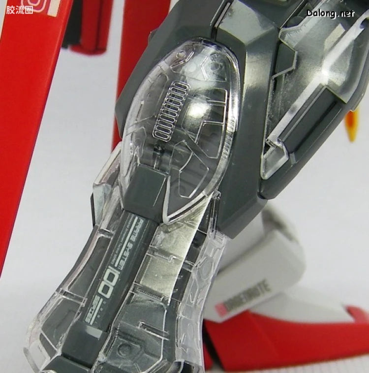 Bandai MG 1/100 GAT-X105+AQM/E-X01 Aile Strike Gundam with Special Clear Armor Parts