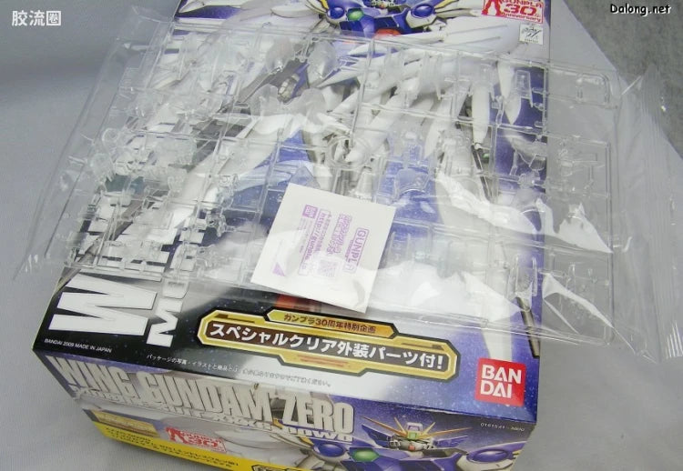 Bandai MG 1/100 XXXG-00W0 Wing Gundam Zero EW with Special Clear Armor Parts