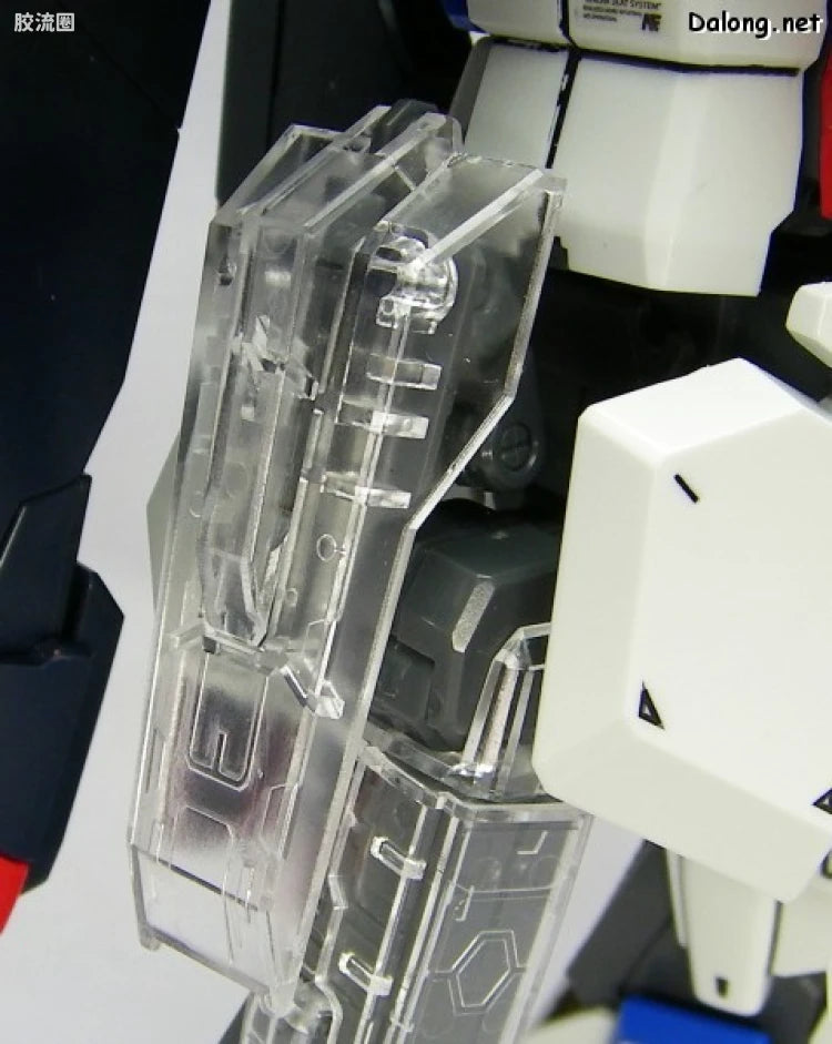 MG 1/100 Zeta Gundam Ver.2.0 with Special Clear Armor Parts