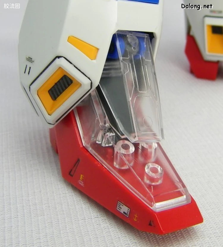 MG 1/100 Zeta Gundam Ver.2.0 with Special Clear Armor Parts