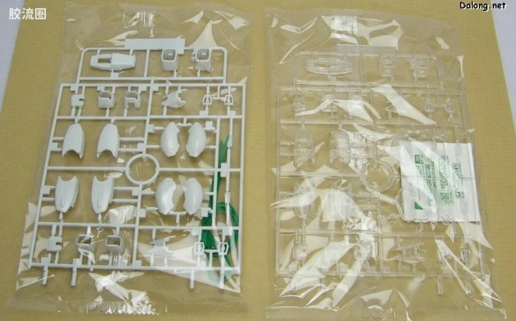 MG 1/100 Gundam F91 with Special Clear Armor Parts