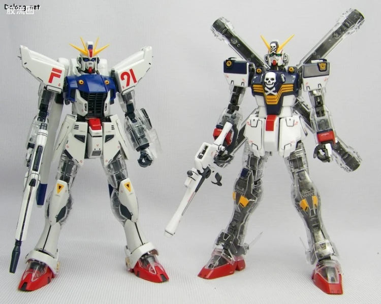 MG 1/100 Crossbone Gundam X-1 Full Cloth with Special Clear Armor Parts