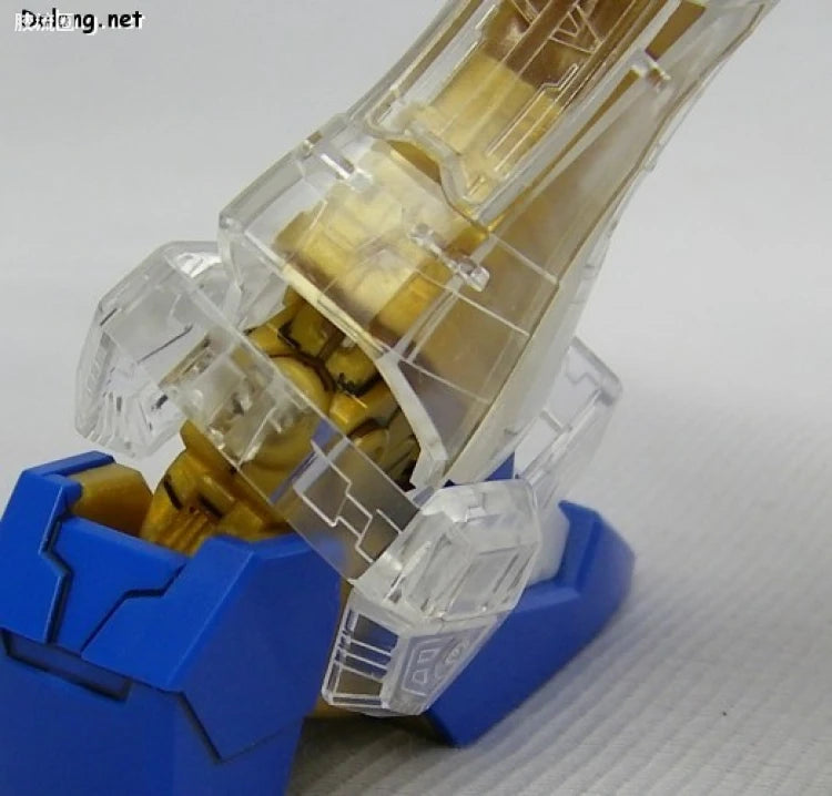 MG 1/100 Strike Freedom Gundam with Special Clear Armor Parts