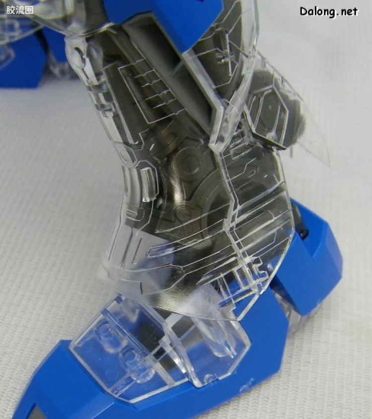 MG 1/100 Hi-Nu Gundam with Special Clear Armor Parts
