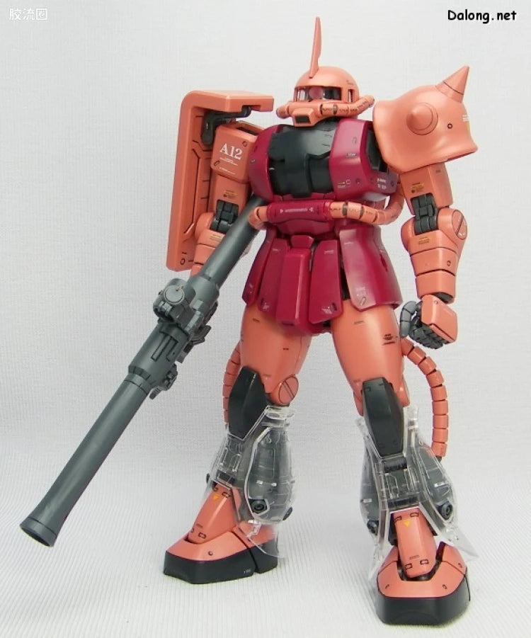 MG 1/100 MS-06S Char's Zaku II Ver.2.0 with Special Clear Armor Parts
