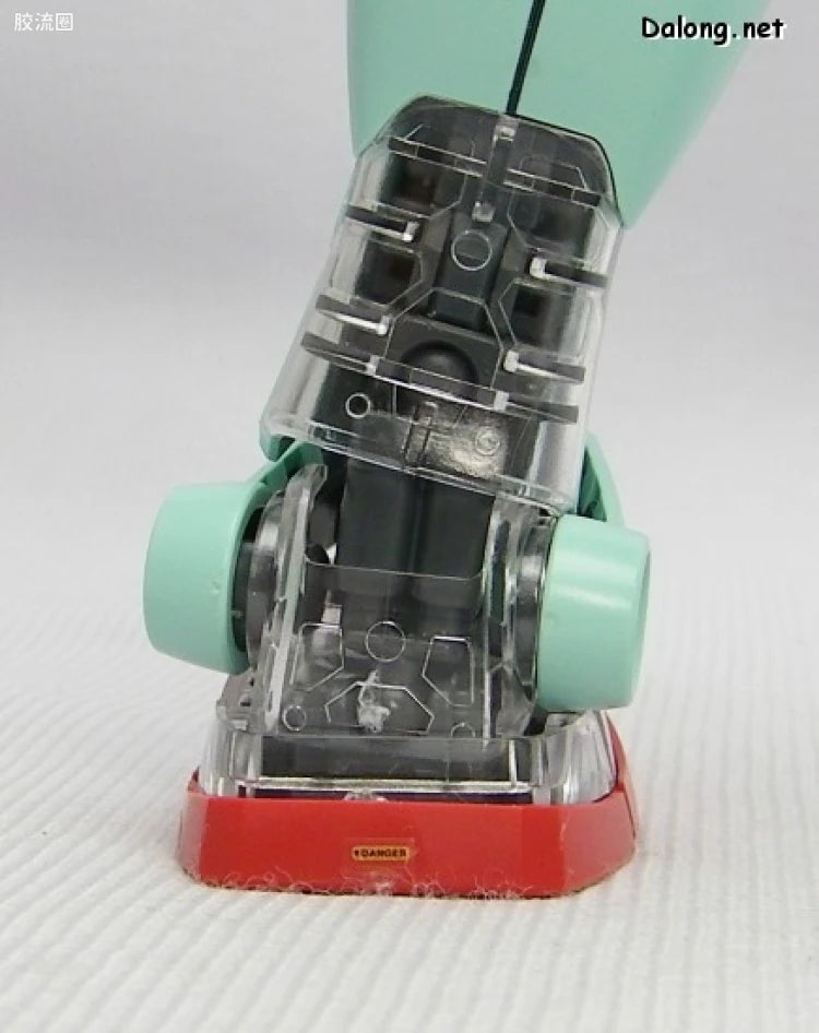 MG 1/100 RGM-79 GM Ver.2.0 with Special Clear Armor Parts