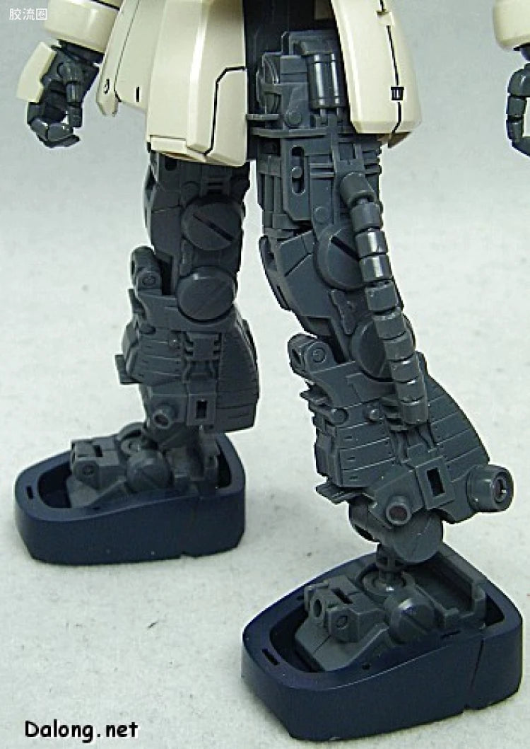 Bandai MG 1/100 MS-06F-2 Zaku II F2 (E.F.S.F.)