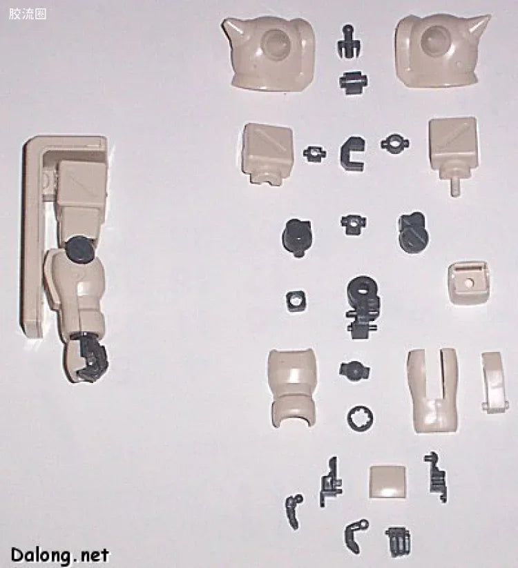 Bandai MG 1/100 MS-06F-2 Zaku II F2 (E.F.S.F.)