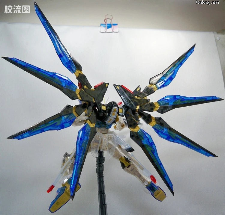 MG 1/100 Strike Freedom Gundam Clear Color Ver.