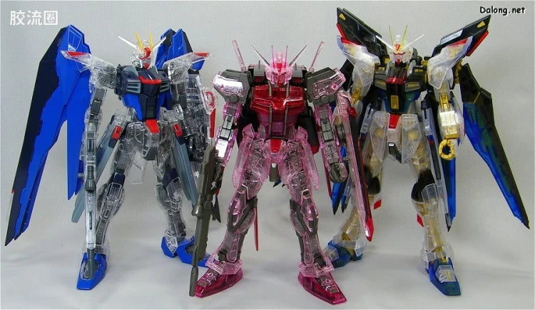 MG 1/100 Strike Rouge Clear Color Ver.