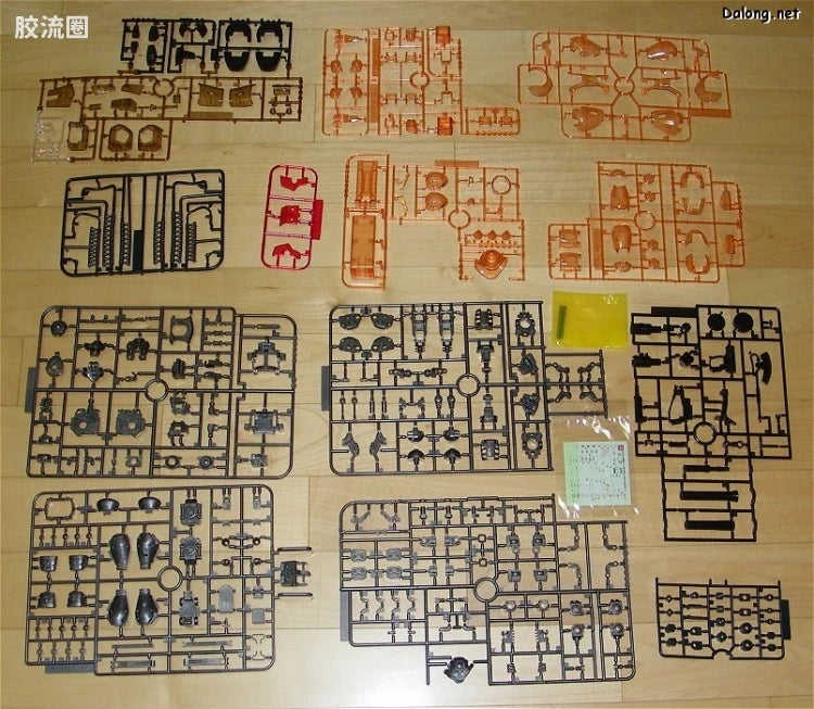MG 1/100 MS-06S Zaku II Ver.2.0 Clear Color Ver.