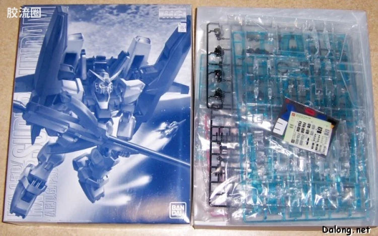 MG 1/100 FXA-05D/RX-178 Super Gundam [Clear & Coating Ver.]