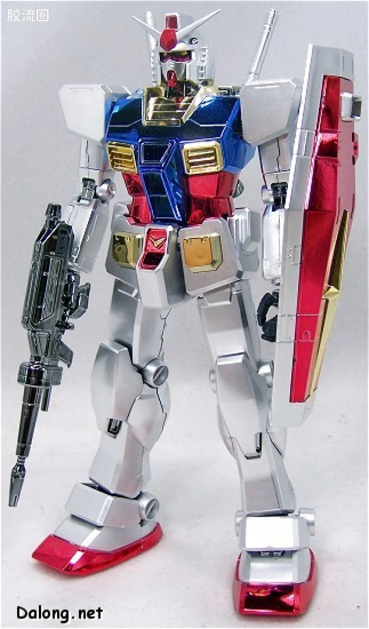 MG 1/100 RX-78-2 Gundam (Metallic Coating Version)