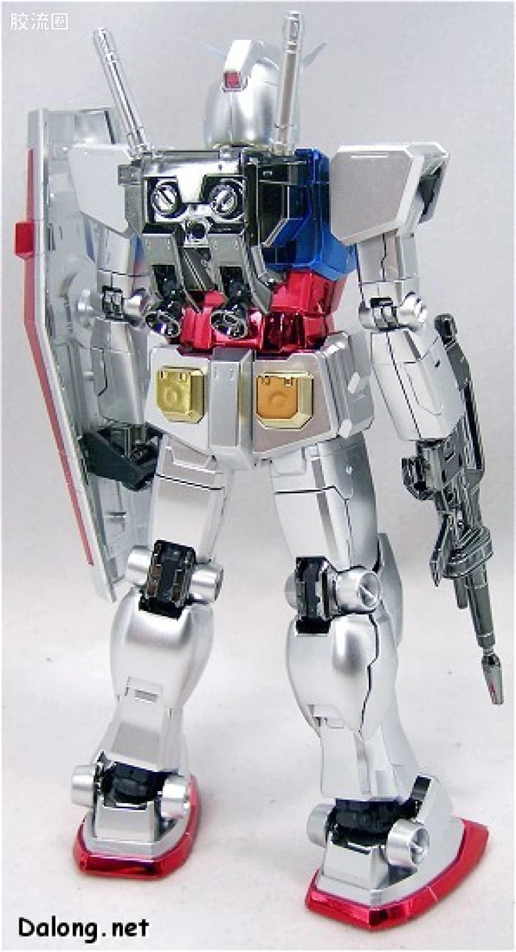 MG 1/100 RX-78-2 Gundam (Metallic Coating Version)
