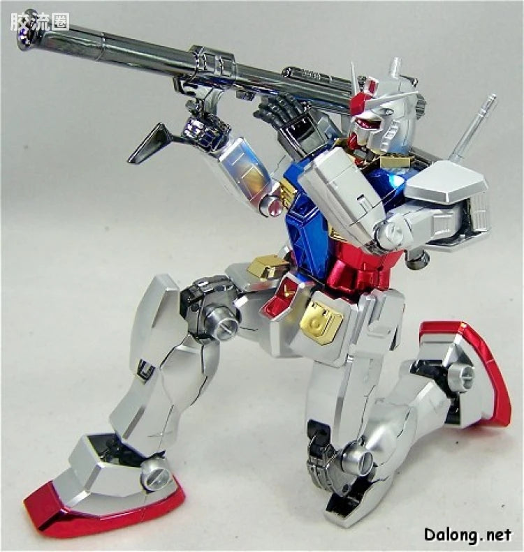 MG 1/100 RX-78-2 Gundam (Metallic Coating Version)