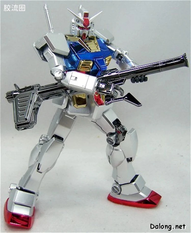 MG 1/100 RX-78-2 Gundam (Metallic Coating Version)