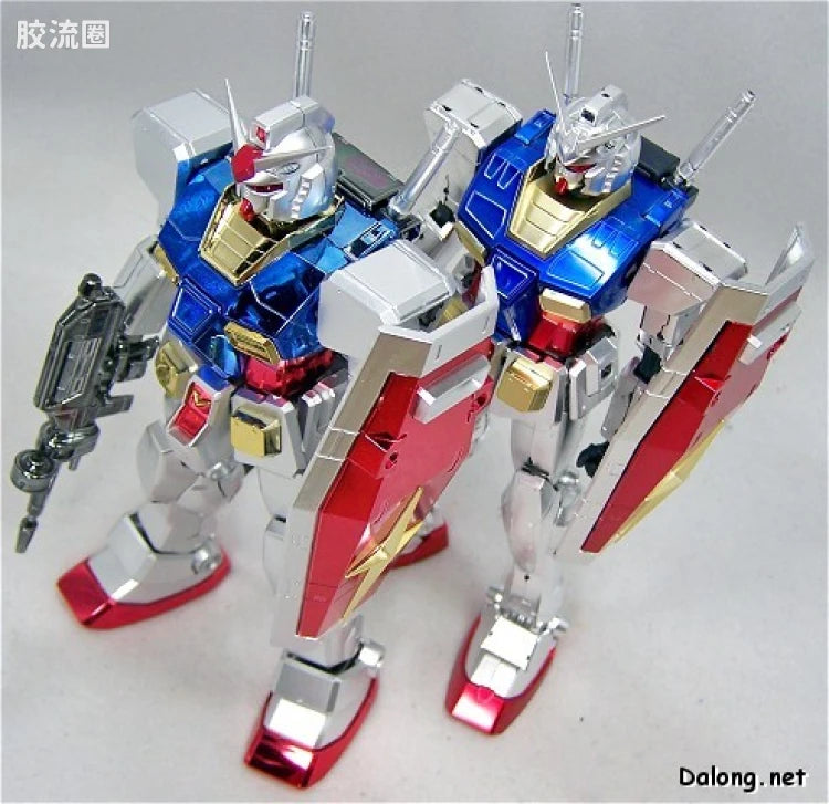 MG 1/100 RX-78-2 Gundam (Metallic Coating Version)