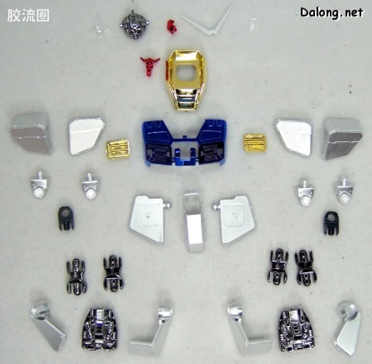 MG 1/100 RX-78-2 Gundam (Metallic Coating Version)