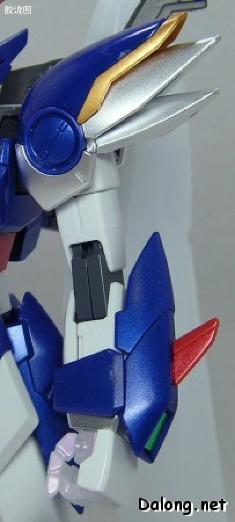 MG 1/100 Wing Gundam Zero EW (Pearl Mirror Coating Version)