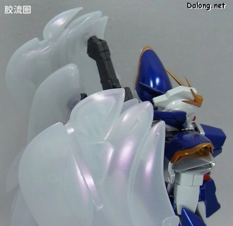 MG 1/100 Wing Gundam Zero EW (Pearl Mirror Coating Version)