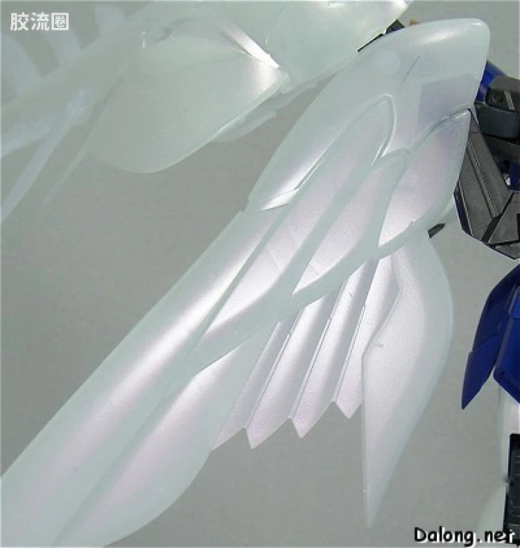 MG 1/100 Wing Gundam Zero EW (Pearl Mirror Coating Version)
