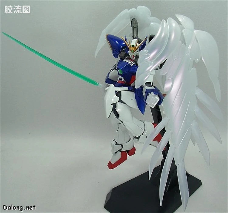 MG 1/100 Wing Gundam Zero EW (Pearl Mirror Coating Version)