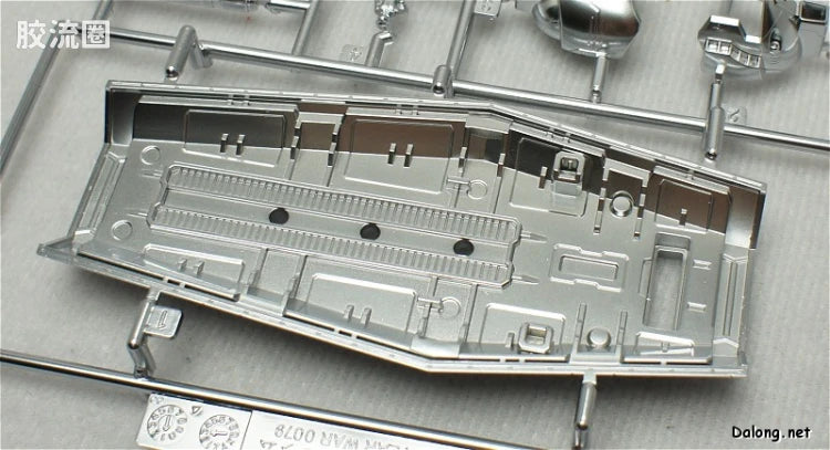 MG 1/100 RX-78-2 Gundam Ver. One Year War 0079 (Titanium Finish Ver.) [Club MG Limited]
