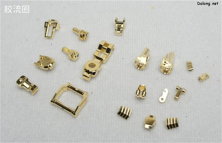 MG 1/100 RX-78-2 Gundam Ver.2.0 (Gold Plating Ver.) [Club MG Limited]
