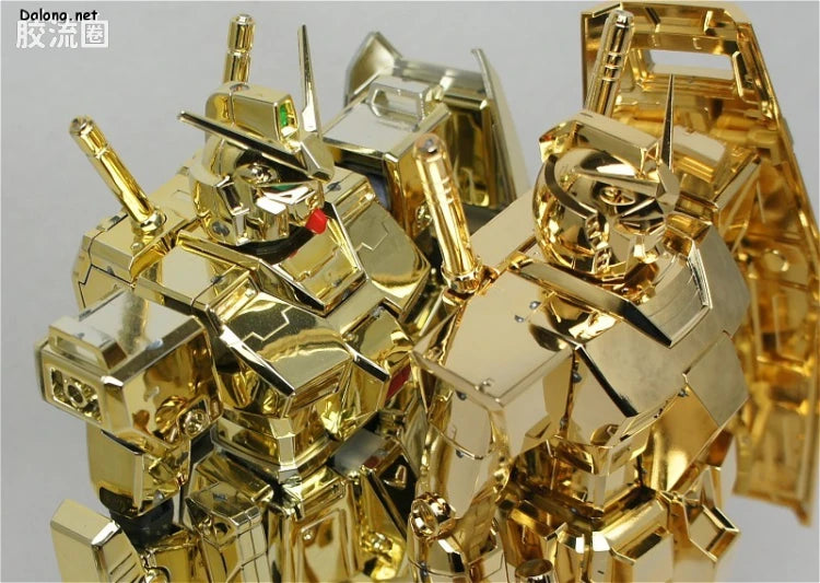 MG 1/100 RX-78-2 Gundam Ver.2.0 (Gold Plating Ver.) [Club MG Limited]