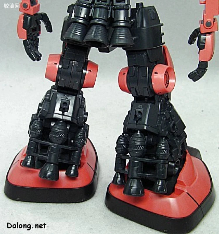Bandai MG 1/100 MS-09RS Char's Rick Dom