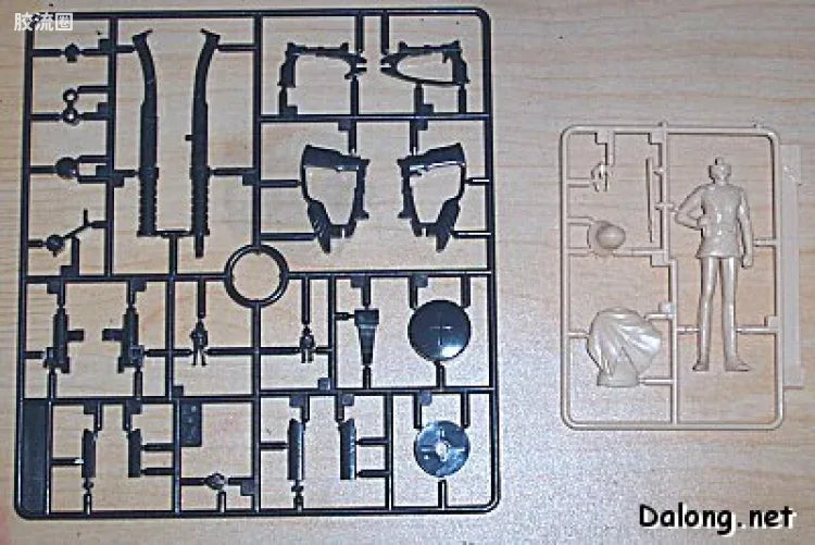 Bandai MG 1/100 MS-09RS Char's Rick Dom