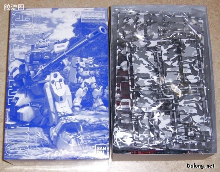 MG 1/100 RX-79[G] Gundam Ground Type Cold Climate Pattern A (Limited Edition)