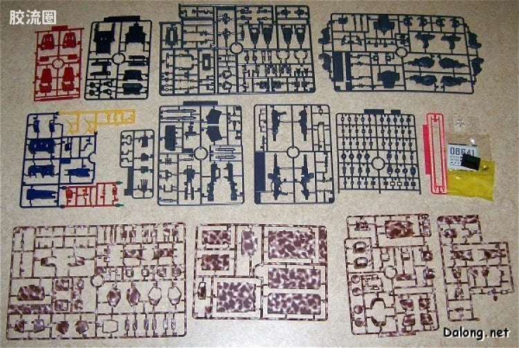 MG 1/100 RX-79[G] Gundam Ground Type Cold Climate Pattern B (Limited Edition)