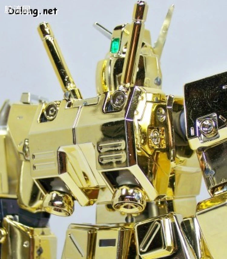 MG 1/100 Gundam NT-1 Alex (24K Gold Plated Version)