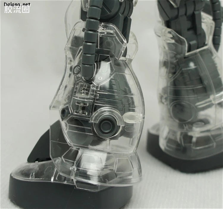 MG 1/100 Zaku II F2 (Clear Version)