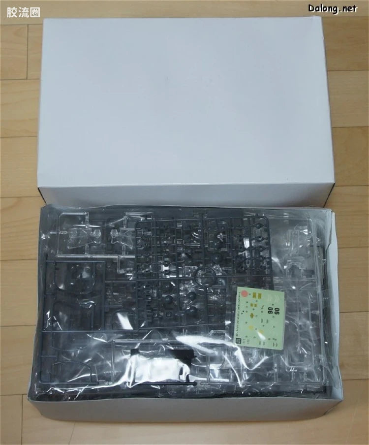 MG 1/100 Zaku II F2 (Clear Version)