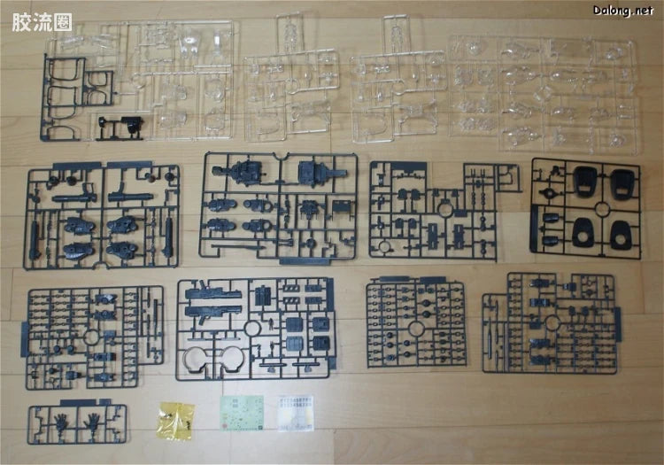 MG 1/100 Zaku II F2 (Clear Version)