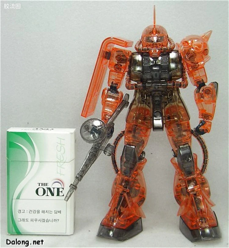 MG 1/100 MS-06S Zaku II (Char Aznable Custom) Crystal Version