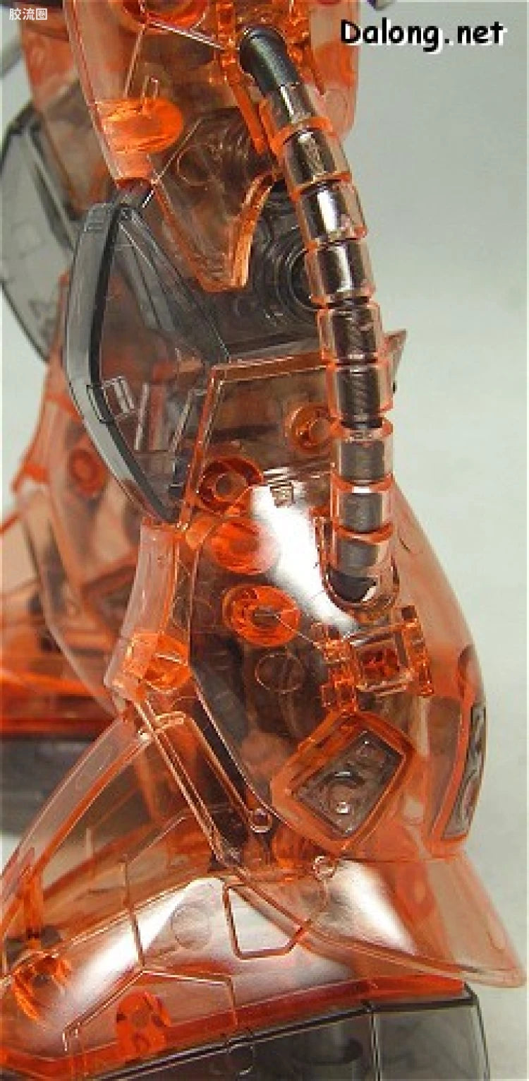 MG 1/100 MS-06S Zaku II (Char Aznable Custom) Crystal Version
