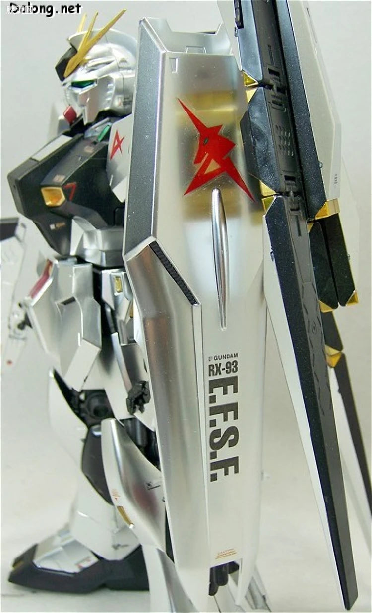 MG 1/100 Nu Gundam (Metallic Coating Ver.)