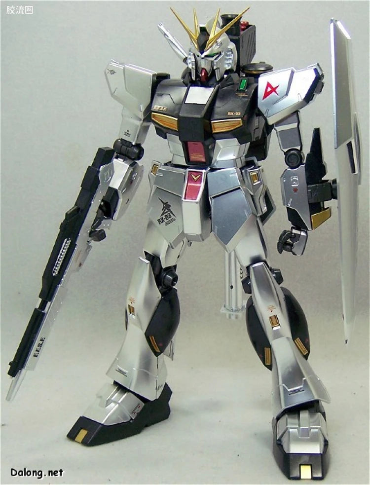 MG 1/100 Nu Gundam (Metallic Coating Ver.)