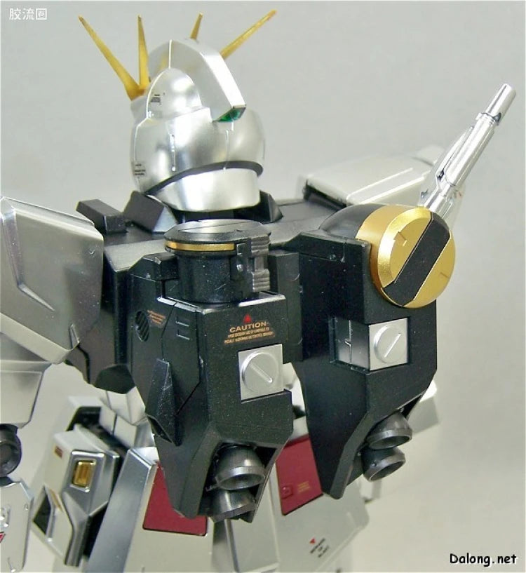 MG 1/100 Nu Gundam (Metallic Coating Ver.)
